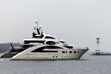 AceCarlGroll53.jpg