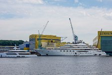 BlueMoonSandCarlGroll-5.jpg